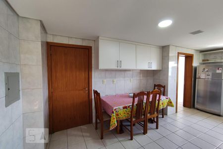 Apartamento à venda com 342m², 3 quartos e 2 vagas Apartamento à venda com 342m², 3 quartos e 2 vagasCozinha