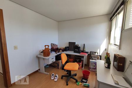 Apartamento à venda com 342m², 3 quartos e 2 vagas Apartamento à venda com 342m², 3 quartos e 2 vagasEscritório