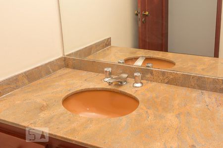 Apartamento à venda com 460m², 5 quartos e 5 vagas Apartamento à venda com 460m², 5 quartos e 5 vagasLavabo