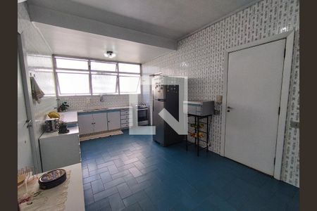 Apartamento à venda com 229m², 5 quartos e 3 vagasCozinha e Área de Serviço