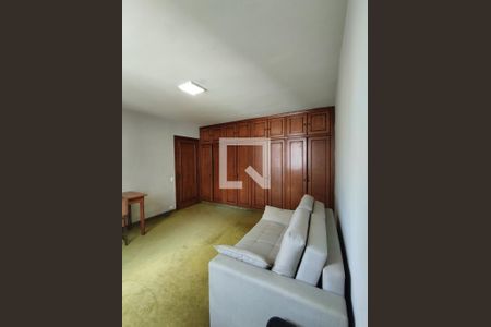 Apartamento à venda com 229m², 5 quartos e 3 vagasQuarto 1