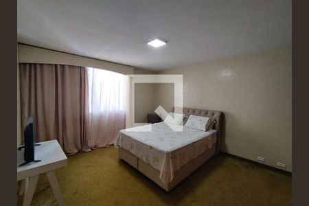 Suíte de apartamento para alugar com 5 quartos, 229m² em Aclimação, São Paulo