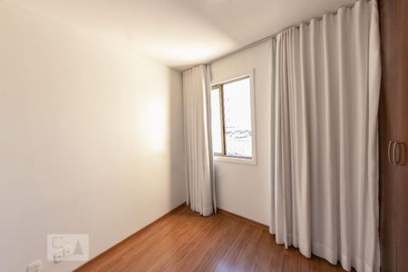 Quarto de apartamento para alugar com 1 quarto, 60m² em Estoril, Belo Horizonte