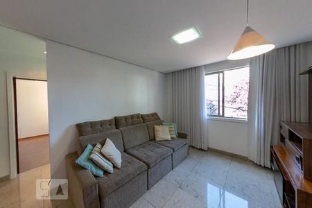 Sala de apartamento para alugar com 1 quarto, 60m² em Estoril, Belo Horizonte