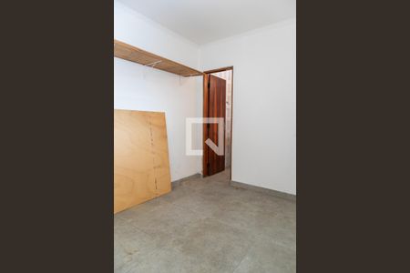 Casa à venda com 150m², 4 quartos e 3 vagasQuarto na garagem