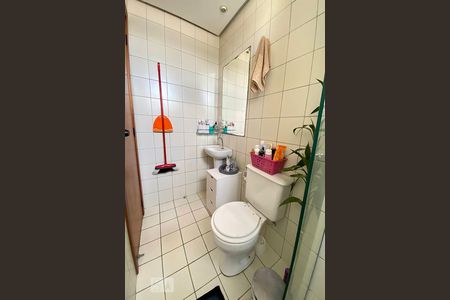 Banheiro de kitnet/studio à venda com 1 quarto, 30m² em Centro, São Leopoldo