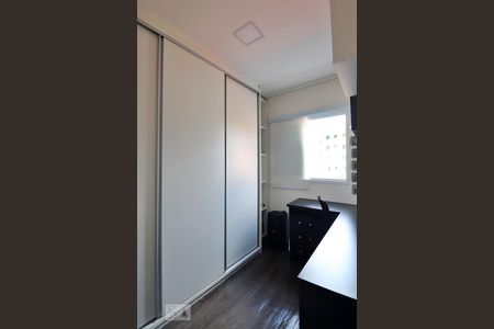 Quarto 2 de apartamento para alugar com 2 quartos, 52m² em Vila Scarpelli, Santo André