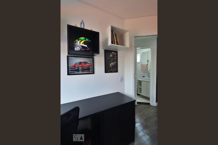 Quarto 2 de apartamento para alugar com 2 quartos, 52m² em Vila Scarpelli, Santo André