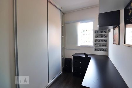 Quarto 2 de apartamento para alugar com 2 quartos, 52m² em Vila Scarpelli, Santo André