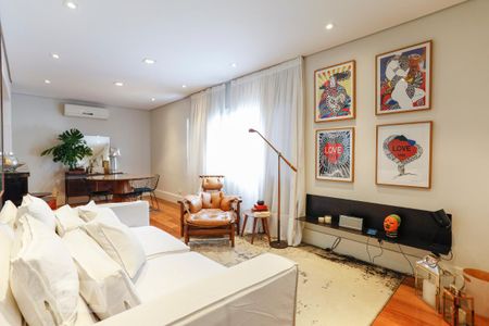 Apartamento para alugar com 2 quartos, 87m² em Cerqueira César, São Paulo