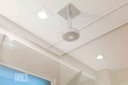 Chuveiro de apartamento para alugar com 2 quartos, 87m² em Cerqueira César, São Paulo