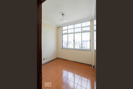 Quarto 1 de apartamento à venda com 3 quartos, 90m² em Centro, Belo Horizonte