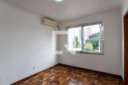 Sala de apartamento à venda com 3 quartos, 75m² em Passo D’areia, Porto Alegre