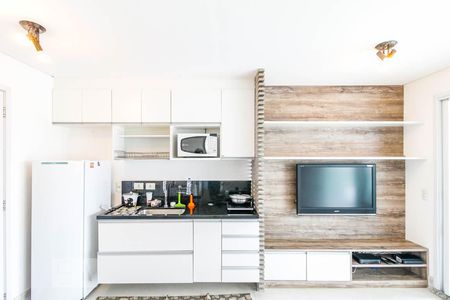 Cozinha de apartamento à venda com 1 quarto, 35m² em Jardim Aeroporto, São Paulo