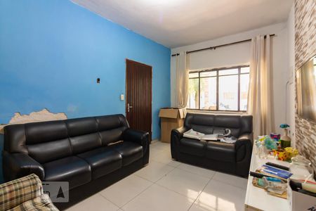 Sala de casa à venda com 5 quartos, 200m² em Cipava, Osasco