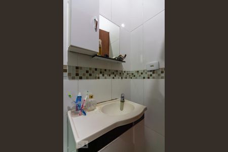 Banheiro de casa à venda com 5 quartos, 200m² em Cipava, Osasco