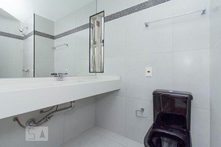 Apartamento para alugar com 78m², 2 quartos e 2 vagas Apartamento para alugar com 78m², 2 quartos e 2 vagasBanheiro Corredor