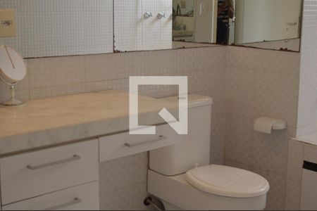 Apartamento para alugar com 135m², 3 quartos e sem vagaBanheiro