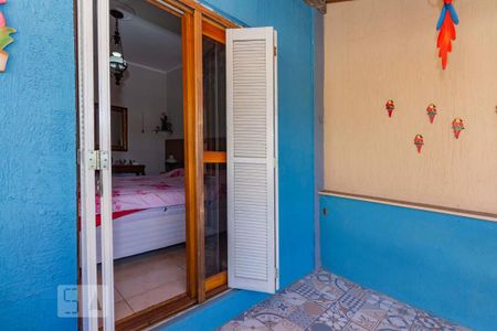 Casa à venda com 246m², 5 quartos e 4 vagas Casa à venda com 246m², 5 quartos e 4 vagasVaranda da Suíte