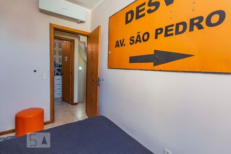 Casa à venda com 246m², 5 quartos e 4 vagas Casa à venda com 246m², 5 quartos e 4 vagasQuarto 2