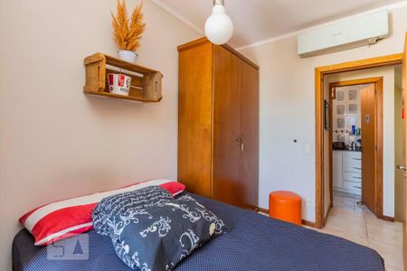 Casa à venda com 246m², 5 quartos e 4 vagas Casa à venda com 246m², 5 quartos e 4 vagasQuarto 2