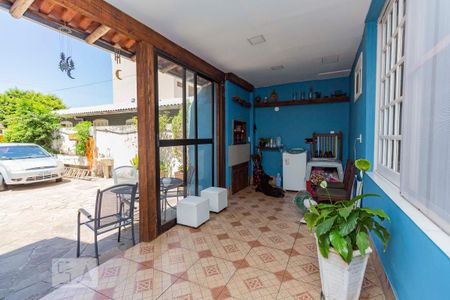 Casa à venda com 246m², 5 quartos e 4 vagas Casa à venda com 246m², 5 quartos e 4 vagasVaranda com churrasqueira