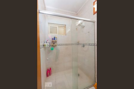 Casa à venda com 246m², 5 quartos e 4 vagas Casa à venda com 246m², 5 quartos e 4 vagasBanheiro da Suíte