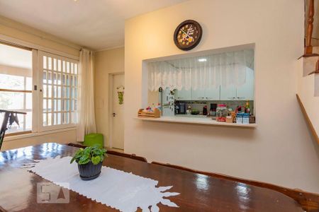 Casa à venda com 246m², 5 quartos e 4 vagas Casa à venda com 246m², 5 quartos e 4 vagasCozinha