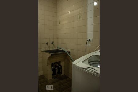 Casa à venda com 193m², 4 quartos e 2 vagasÁrea de Serviço