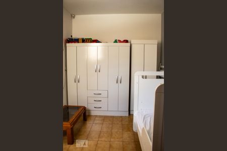 Casa à venda com 193m², 4 quartos e 2 vagasQuarto 3