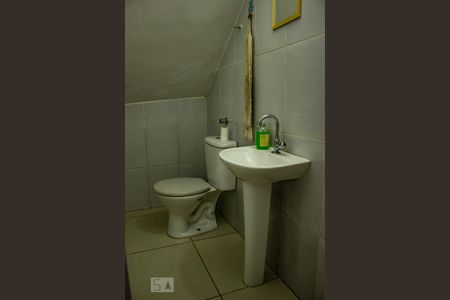 Casa à venda com 193m², 4 quartos e 2 vagasBanheiro