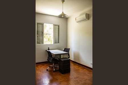 Casa à venda com 193m², 4 quartos e 2 vagasQuarto 1