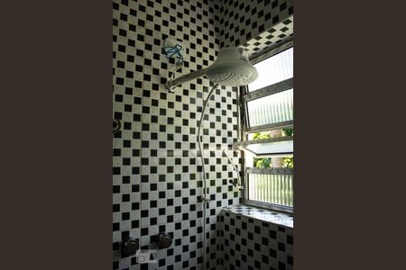 Casa à venda com 193m², 4 quartos e 2 vagasBanheiro 