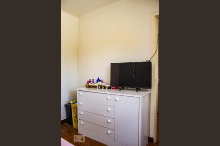 Casa à venda com 193m², 4 quartos e 2 vagasQuarto 2