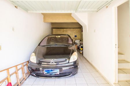 Garagem de casa de condomínio para alugar com 2 quartos, 130m² em Nonoai, Porto Alegre