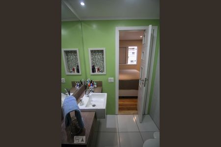 Apartamento à venda com 92m², 2 quartos e 2 vagas Apartamento à venda com 92m², 2 quartos e 2 vagasBanheiro