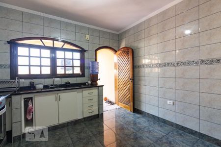 Casa para alugar com 125m², 5 quartos e 2 vagasCozinha