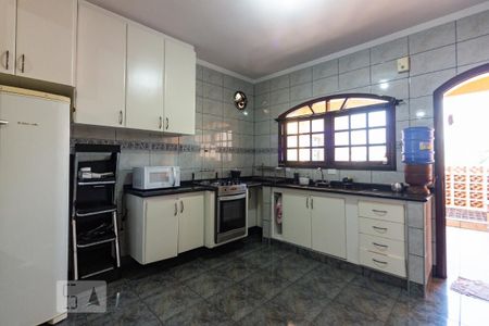 Casa para alugar com 125m², 5 quartos e 2 vagasCozinha