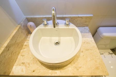 Apartamento para alugar com 53m², 1 quarto e 2 vagasDetalhe Banheiro Suíte