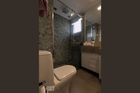 Apartamento à venda com 93m², 2 quartos e 2 vagas Apartamento à venda com 93m², 2 quartos e 2 vagasBanheiro da Suíte