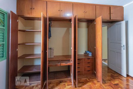 Quarto 1 - Armários de casa para alugar com 2 quartos, 119m² em Vila Proost de Souza, Campinas