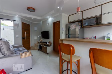 Sala de casa de condomínio para alugar com 2 quartos, 79m² em Jaguaribe, Osasco