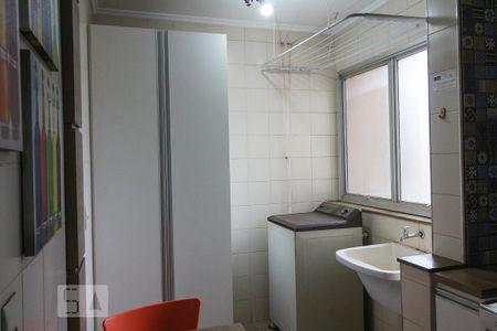 Apartamento para alugar com 107m², 3 quartos e 1 vaga Apartamento para alugar com 107m², 3 quartos e 1 vagaLavanderia