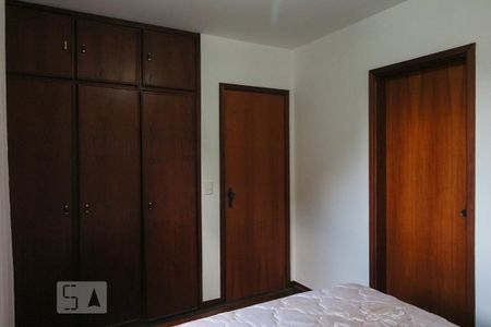 Apartamento para alugar com 107m², 3 quartos e 1 vaga Apartamento para alugar com 107m², 3 quartos e 1 vagaSuíte