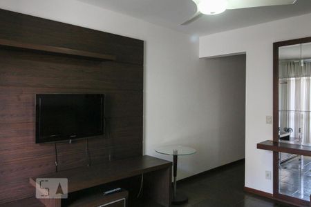 Apartamento para alugar com 107m², 3 quartos e 1 vaga Apartamento para alugar com 107m², 3 quartos e 1 vagaSala