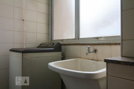 Apartamento para alugar com 107m², 3 quartos e 1 vaga Apartamento para alugar com 107m², 3 quartos e 1 vagaLavanderia