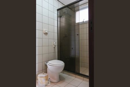 Banheiro Suíte de apartamento para alugar com 3 quartos, 107m² em Presidente Medici, Ribeirão Preto