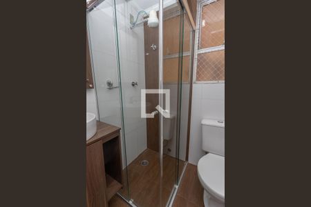 Banheiro  de apartamento para alugar com 3 quartos, 54m² em Piraporinha, Diadema
