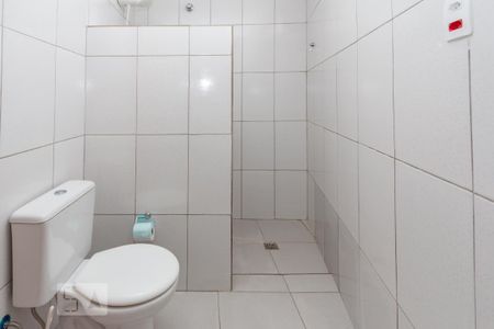 Banheiro de apartamento para alugar com 1 quarto, 30m² em Santo Amaro, São Paulo