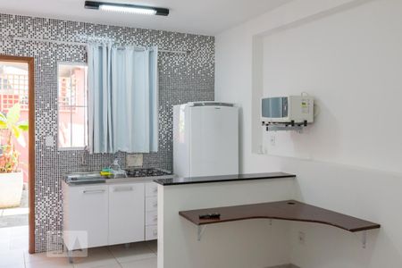 Cozinha de apartamento para alugar com 1 quarto, 30m² em Santo Amaro, São Paulo
